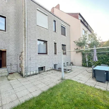 Immostay #8 - Haus Fuer 13 Personen Mit 7 - Grosser Garten & Grill, Free Parking, Wlan