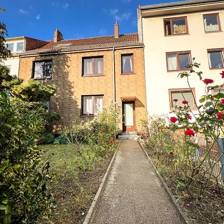 Immostay #8 - Haus Fuer 13 Personen Mit 7 - Grosser Garten & Grill, Free Parking, Wlan *