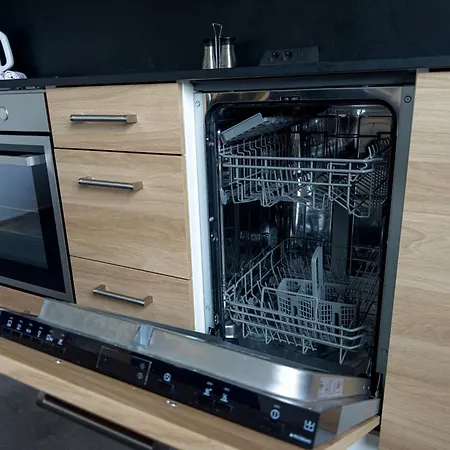 Immostay #8 - Haus Fuer 13 Personen Mit 7 - Grosser Garten & Grill, Free Parking, Wlan Daire *