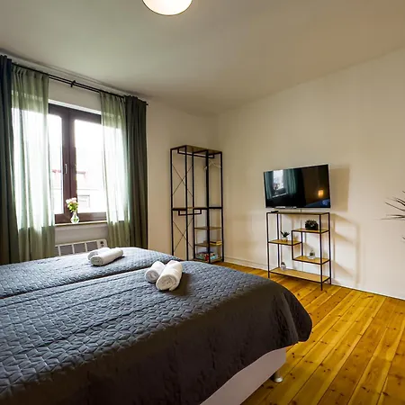 Immostay #8 - Haus Fuer 13 Personen Mit 7 - Grosser Garten & Grill, Free Parking, Wlan Daire Bremen
