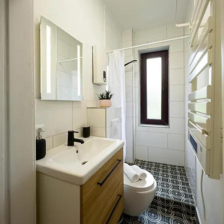 Immostay #8 - Haus Fuer 13 Personen Mit 7 - Grosser Garten & Grill, Free Parking, Wlan Daire Bremen