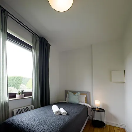 Immostay #8 - Haus Fuer 13 Personen Mit 7 - Grosser Garten & Grill, Free Parking, Wlan Daire *