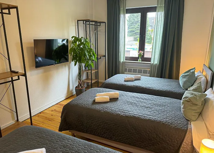 Immostay #8 - Haus Fuer 13 Personen Mit 7 - Grosser Garten & Grill, Free Parking, Wlan Brema