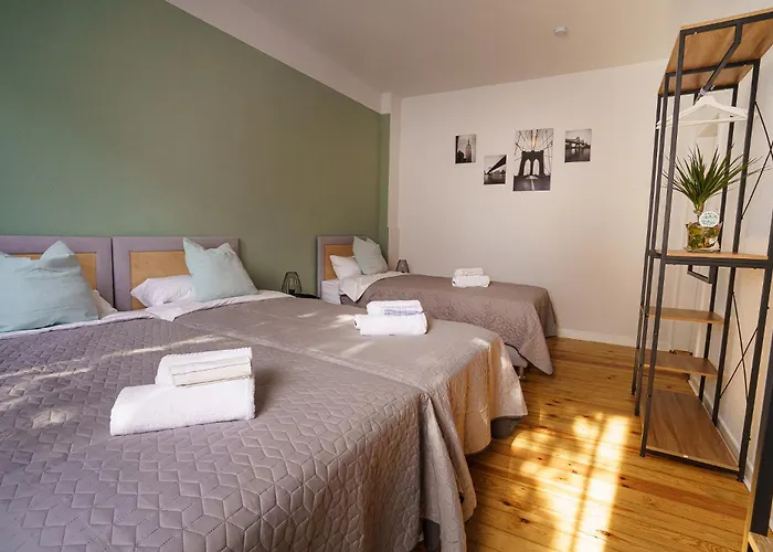 Apartament Immostay #8 - Haus Fuer 13 Personen Mit 7 - Grosser Garten & Grill, Free Parking, Wlan *